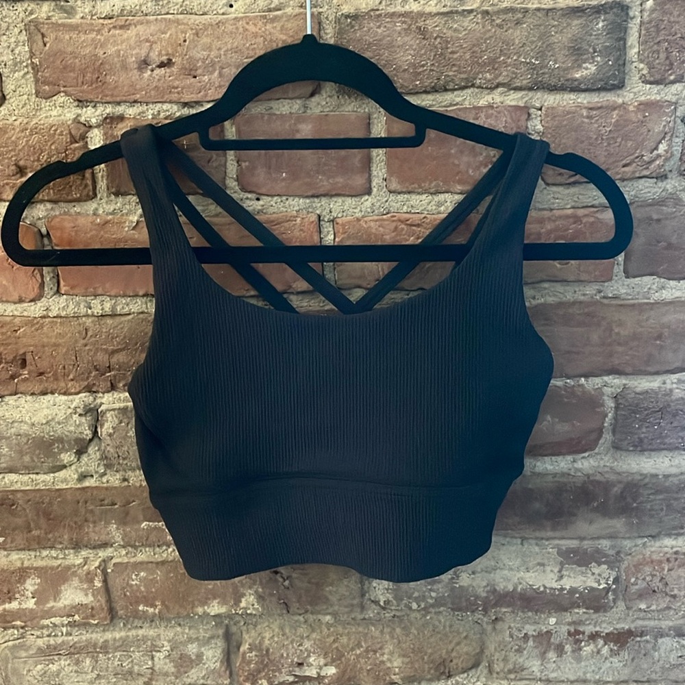 Lululemon sports bra